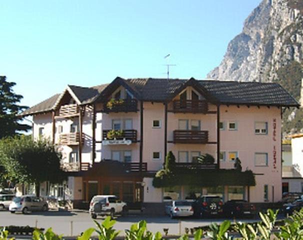 Hotel Ideal Sarche di Calavino Exterior foto