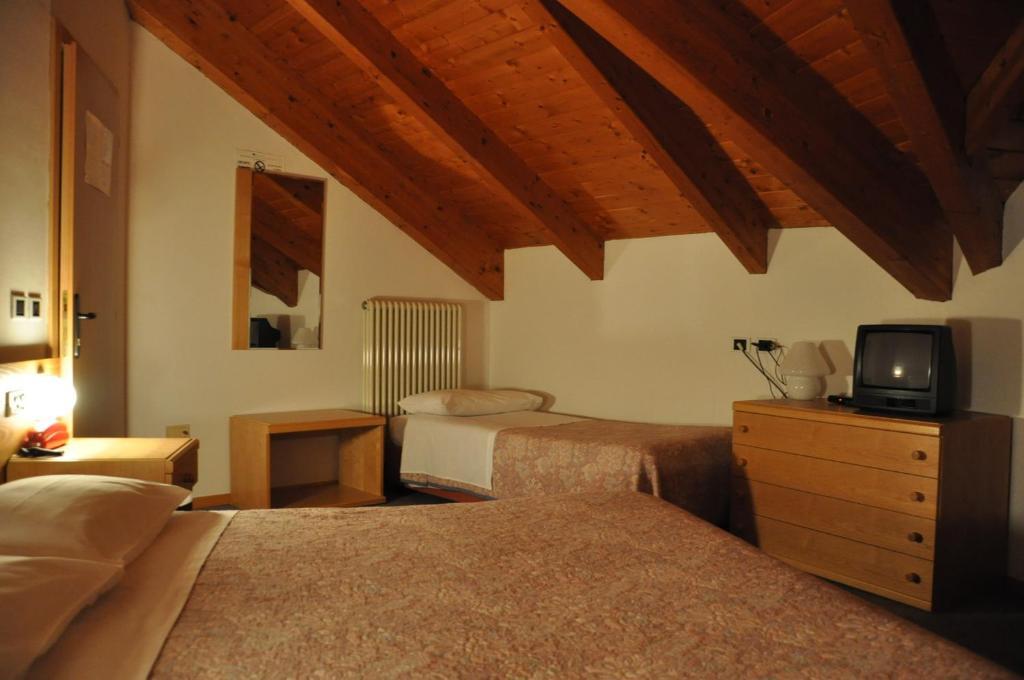 Hotel Ideal Sarche di Calavino Quarto foto